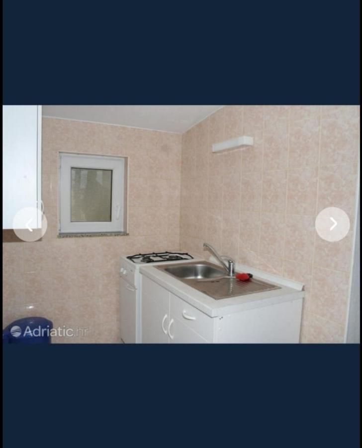 Vistica Apartment'S Podaca Bagian luar foto