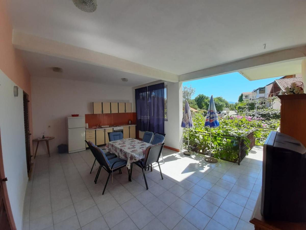 Vistica Apartment'S Podaca Bagian luar foto